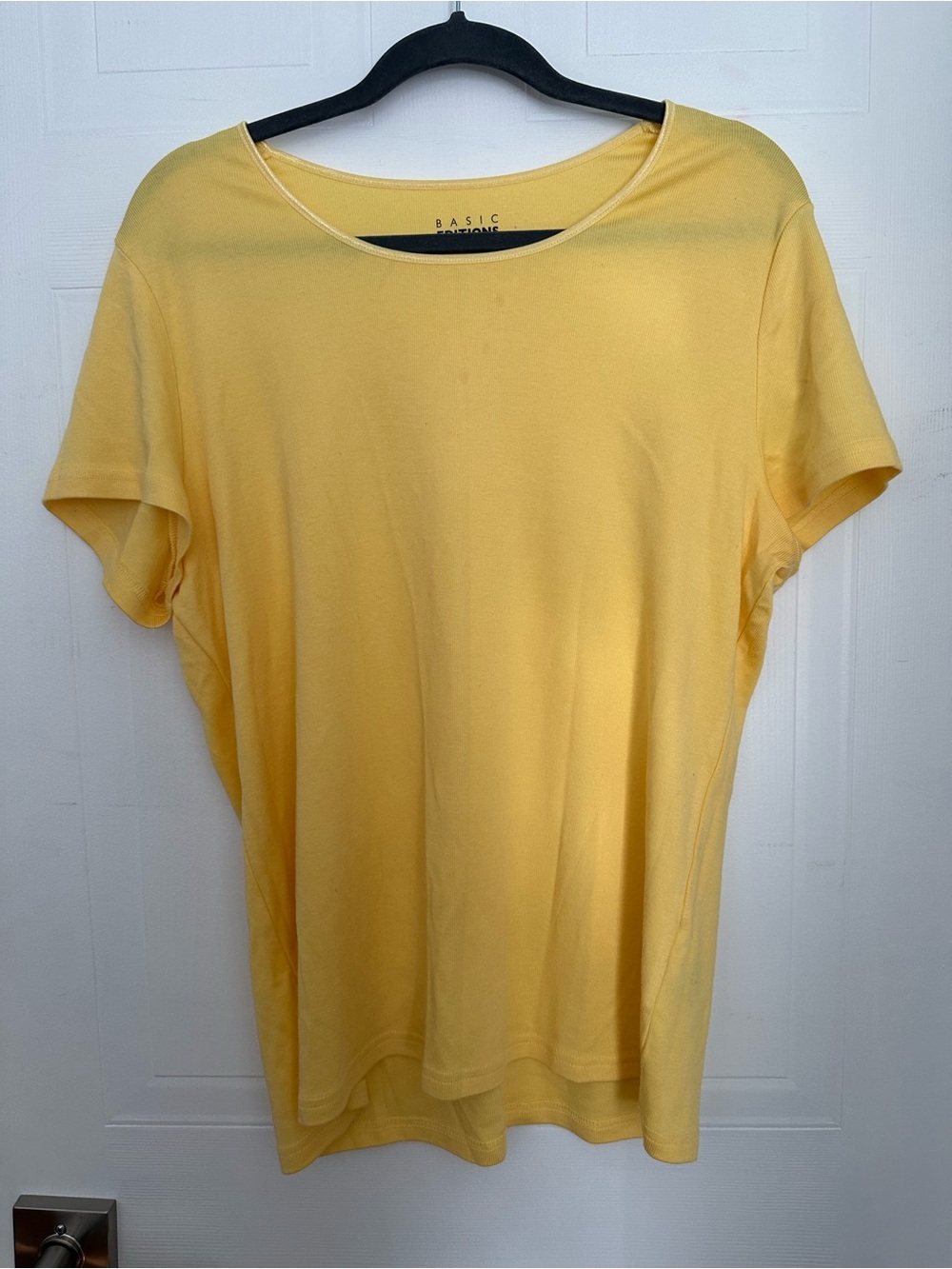 SET OF MANY Women's Short Sleeve Tee